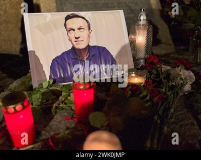 Breslau, Breslau, Polen. Februar 2024. Breslau verabschiedet sich von Alexej Nawalny unter dem Denkmal für die Opfer des Stalinismus. (Kreditbild: © Krzysztof Zatycki/ZUMA Press Wire) NUR REDAKTIONELLE VERWENDUNG! Nicht für kommerzielle ZWECKE! Stockfoto