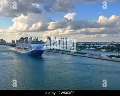 Miami, FL, USA. Januar 2024. Karneval Celebration verlässt Miami für eine Woche karibischer Glückseligkeit, verspricht sonnenverwöhnte Abenteuer, luxuriöse Annehmlichkeiten und unvergessliche Momente auf dem Meer (Foto: © Walter G Arce SR Grindstone Medi/ASP) NUR ZUR REDAKTIONELLEN VERWENDUNG! Nicht für kommerzielle ZWECKE! Stockfoto