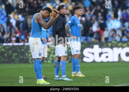 Neapel, Italien. Februar 2024. Napoli Spieler enttäuscht am Ende des Spiels während des Serie A Spiels zwischen SSC Napoli gegen Genua CFC im Diego Armando Maradona Stadium Credit: Independent Photo Agency/Alamy Live News Stockfoto