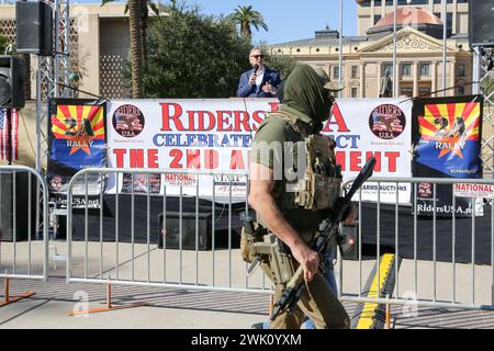 Andy Biggs, US-Abgeordneter von AZ, ist einer der Redner bei der 11. Jahrestagung Feiern & Schützen des 2. Amendment/Right to Keep & Bear Arms auf der Wesley Bolin Memorial Plaza in Phoenix, Arizona am 17. Februar 2024. Dies ist Arizonas am längsten laufende 2nd Amendment-Feier, bei der lokale und nationale Referenten für Waffenrechte, Händler und eine Schießverlosung teilnahmen. (Foto: Alexandra Buxbaum/SIPA USA) Credit: SIPA USA/Alamy Live News Stockfoto