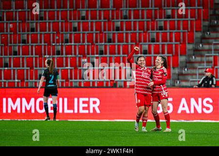 Lüttich, Belgien. Februar 2024. Shari Van Belle (26) von Standard Scores 3-0 und Standard kann während eines Frauenfußballspiels zwischen Standard Femina de Lüttich und Oud-Heverlee Leuven Dames am 17. Spieltag der Saison 2023 - 2024 in der Belgischen Lotto Womens Super League am Samstag, den 17. Februar 2024 in Lüttich, feiern. BELGIEN . Quelle: Sportpix/Alamy Live News Stockfoto