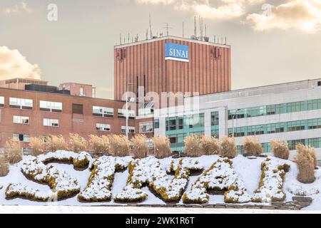 Baltimore, Maryland, USA. Februar 2024. Sinai Hospital, Samstag, 17. Februar 2024 in .Baltimore, Maryland. (Kreditbild: © Eric Kayne/ZUMA Press Wire) NUR REDAKTIONELLE VERWENDUNG! Nicht für kommerzielle ZWECKE! Stockfoto