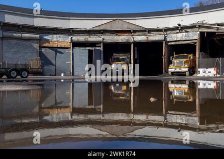 Baltimore, Maryland, USA. Februar 2024. Baltimore City Department of Transportation Falls Road Depot, Samstag, 17. Februar 2024 in Baltimore, Maryland. (Kreditbild: © Eric Kayne/ZUMA Press Wire) NUR REDAKTIONELLE VERWENDUNG! Nicht für kommerzielle ZWECKE! Stockfoto