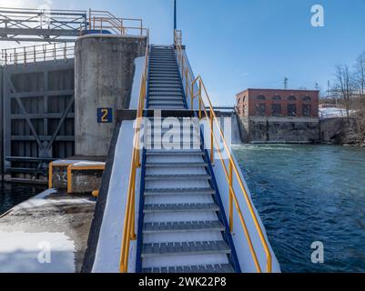 Luftbild der Erie Canal Locks in Seneca Falls, NY, zwischen Seneca Lake und Cayuga Lake. Stockfoto