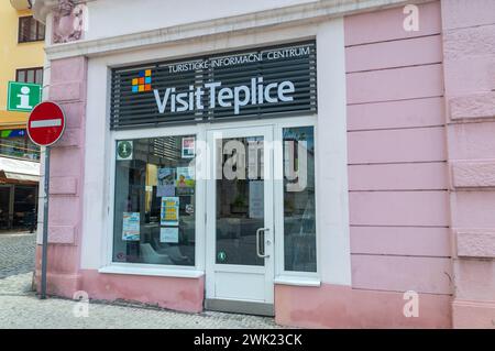 Teplice, Tschechische Republik - 16. Juli 2023: Touristeninformation von Teplice. Stockfoto