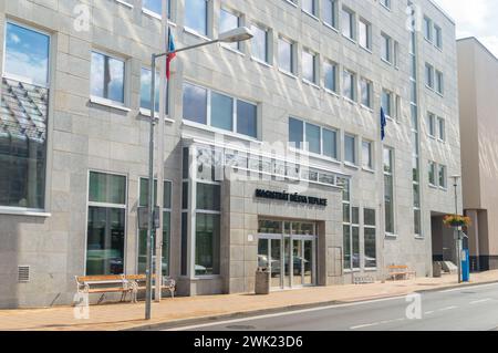 Teplice, Tschechische Republik - 16. Juli 2023: Rathaus von Teplice. Stockfoto