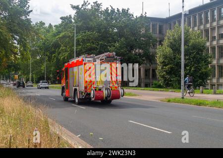 Hannover, Deutschland - 29. Juli 2023: Deutscher Feuerwehrwagen. Stockfoto