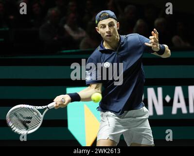 Rotterdam, Pays Bas. Februar 2024. Tallon Griekspoor aus den Niederlanden gegen Jannik Sinner aus Italien, Halbfinale während der ABN Amro Open 2024, ATP 500-Tennisturnier am 17. Februar 2024 in Rotterdam, Niederlande - Foto Laurent Lairys/DPPI Credit: DPPI Media/Alamy Live News Stockfoto