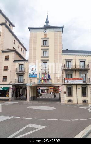 Aranda de Duero, Spanien - 16. September 2023: Rathaus von Aranda de Duero (Ayuntamiento de Aranda de Duero). Stockfoto