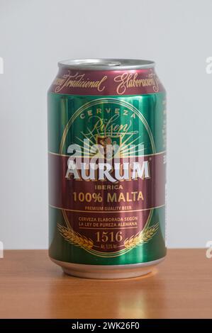 Pruszcz Gdanski, Polen - 27. September 2023: Dose Aurum Iberica Bier. Stockfoto