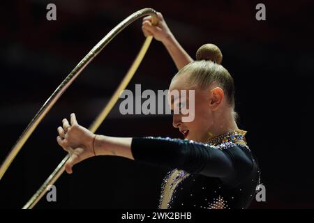 Chieti, Italien. Februar 2024. ONOPRIIENKO VIKTORIIA - Armonia Abruzzo während Rhythmischer Gymnastik - Serie A1/A2, Gymnastik in Chieti, Italien, 18. Februar 2024 Credit: Unabhängige Fotoagentur/Alamy Live News Stockfoto