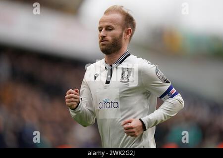 LONDON, ENGLAND - 17. FEBRUAR: Barry Bannan von Sheffield Wednesday während des Sky Bet Championship Matches zwischen Millwall und Sheffield Wednesday in den am 17. Februar 2024 in London. (Foto: Dylan Hepworth/MB Media) Stockfoto