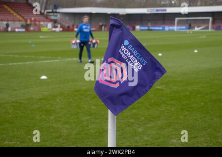 Crawley, Großbritannien. Februar 2024. Die Szene spielt vor dem Spiel der Barclays Womens Super League zwischen Brighton und Liverpool im Broadfield Stadium in Crawley. (Tom Phillips/SPP) Credit: SPP Sport Press Photo. /Alamy Live News Stockfoto