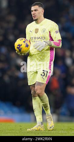 Manchester, Großbritannien. Februar 2024. Ederson aus Manchester City während des Premier League-Spiels im Etihad Stadium in Manchester. Der Bildnachweis sollte lauten: Andrew Yates/Sportimage Credit: Sportimage Ltd/Alamy Live News Stockfoto
