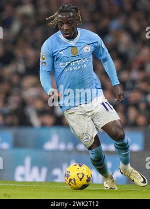 Manchester, Großbritannien. Februar 2024. Jeremy Doku von Manchester City während des Premier League-Spiels im Etihad Stadium in Manchester. Der Bildnachweis sollte lauten: Andrew Yates/Sportimage Credit: Sportimage Ltd/Alamy Live News Stockfoto