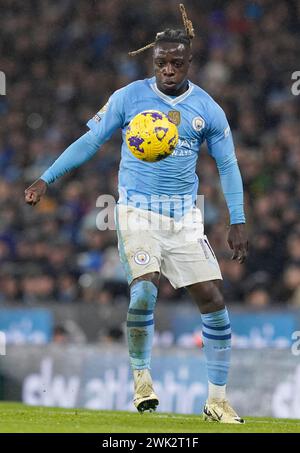 Manchester, Großbritannien. Februar 2024. Jeremy Doku von Manchester City während des Premier League-Spiels im Etihad Stadium in Manchester. Der Bildnachweis sollte lauten: Andrew Yates/Sportimage Credit: Sportimage Ltd/Alamy Live News Stockfoto