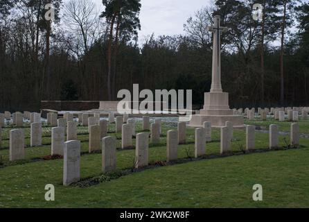 Stahnsdorf, Deutschland - 22. Januar 2024: Dieser Commonwealth-Kriegsfriedhof beherbergt die Gräber von 1.176 Commonwealth-Lötlingen, die während der F ihr Leben verloren Stockfoto