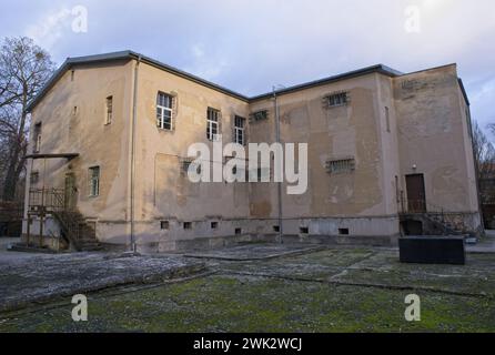 Potsdam, Deutschland - 23. Januar 2024: Militärstadt Nummer 7. Zentralgefängnis der sowjetischen militärischen Spionageabwehr in der Leistikow-Straße. Bewölkt Stockfoto