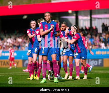 Sant Joan Despi, Spanien, 18. Februar 2024. Spanien Liga F: FC Barcelona gegen Atletico de Madrid. (07) Salma Paralluelo feiert seine Partitur. Quelle: Joan G/Alamy Live News Stockfoto