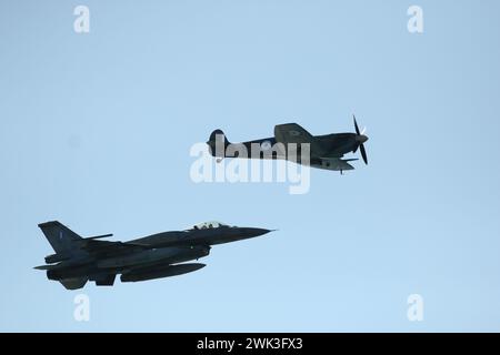 Hellenic Air Force Airshow 5. November 2023 anlässlich der Feier des Schutzheiligen der HAF in Flisvos Palaio Faliro, Athen Griechenland. Stockfoto