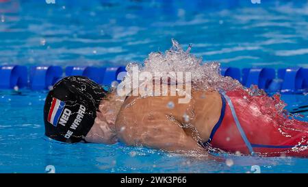 Doha, Katar. Februar 2024. DOHA, KATAR - 18. FEBRUAR: Maaike de Waard aus den Niederlanden tritt in den Medley Relay Heats der Frauen im 4x100 m-Format an Tag 17: Schwimmen der Doha-Weltmeisterschaft 2024 am 18. Februar 2024 in Doha, Katar. (Foto: MTB-Photo/BSR Agency) Credit: BSR Agency/Alamy Live News Stockfoto