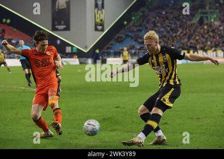 Arnheim, Niederlande. Februar 2024. ARNHEM, NIEDERLANDE - 18. FEBRUAR: Während des niederländischen Eredivisie-Spiels zwischen Vitesse und FC Volendam im Stadion Gelredome am 18. Februar 2024 in Arnhem, Niederlande. (Foto: Ben Gal/Orange Pictures) Credit: Orange Pics BV/Alamy Live News Stockfoto