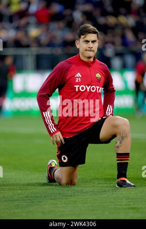 Neapel, Italien. Februar 2024. Foto Alessandro Garofalo/LaPresse 18 febbraio 2024 Frosinone, Italia Sport calcio Frosinone vs Roma - Campionato di calcio Serie A TIM 2023/2024 - stadio Benito Stirpe Nella Foto: Paulo Dybala (AS Roma); 18. Februar 2024 Frosinone, Italien Sport Fußball Frosinone vs Roma - italienische Fußballmeisterschaft Liga A TIM 2023/2024 - Benito Stirpe Stadion. Auf dem Bild: Paulo Dybala (AS Roma); Credit: LaPresse/Alamy Live News Stockfoto