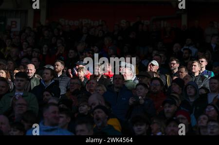 Bramall Lane, Sheffield, Großbritannien. Februar 2024. Premier League Football, Sheffield United gegen Brighton und Hove Albion; Fans von Sheffield United sehen ihr Team in Aktion Credit: Action Plus Sports/Alamy Live News Stockfoto