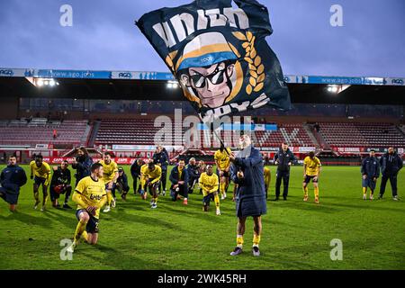 Kortrijk, Belgien. Februar 2024. Cameron Puertas Castro feiert am Sonntag, den 18. Februar 2024, in Kortrijk, am 26. Tag der ersten Liga der „Jupiler Pro League“ 2023-2024 in der belgischen Meisterschaft ein Fußballspiel zwischen KV Kortrijk und Royale Union Saint Gilloise. BELGA FOTO LAURIE DIEFFEMBACQ Credit: Belga News Agency/Alamy Live News Stockfoto