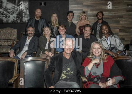 Burbank, USA. Februar 2024. Cast nimmt an der Eröffnung des Stücks „Lovers and Other Strangers“ im Taylor Studio, Los Angeles, CA, am 17. Februar 2024 Teil. Credit: Eugene Powers/Alamy Live News Stockfoto