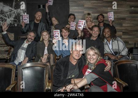 Burbank, USA. Februar 2024. Cast nimmt an der Eröffnung des Stücks „Lovers and Other Strangers“ im Taylor Studio, Los Angeles, CA, am 17. Februar 2024 Teil. Credit: Eugene Powers/Alamy Live News Stockfoto