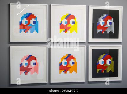 INVADER S RAUMSTATION EINE ÜBERWÄLTIGENDE AUSSTELLUNG IN PARIS Stockfoto