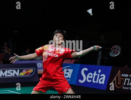 Kuala Lumpur, Malaysia. Februar 2024. Katethong Supanida aus Thailand im Kampf gegen Sindhu Pusarla Venkata aus Indien (nicht abgebildet) während des Women's Singles Finals der SELANGOR Badminton Asia Team Championships 2024 im Setia City Convention Centre in Shah Alam, Selangor, Malaysia. Endpunktzahl: Sindhu Pusarla Venkata 2:0 Katethong Supanida. Quelle: SOPA Images Limited/Alamy Live News Stockfoto