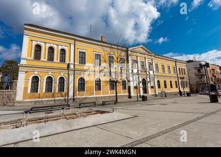 Kraljevo, Serbien - 18. Februar 2022: Gebäude des Nationalmuseums in Kraljevo, Serbien Stockfoto