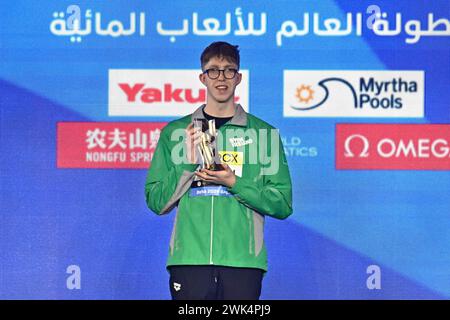 Doha, Katar. Februar 2024. Daniel Wiffen aus Irland, ausgezeichnet als bester Schwimmer-Athlet, während der 21. Aquatikweltmeisterschaft im Aspire Dome in Doha (Katar), 18. Februar 2024. Quelle: Insidefoto di andrea staccioli/Alamy Live News Stockfoto