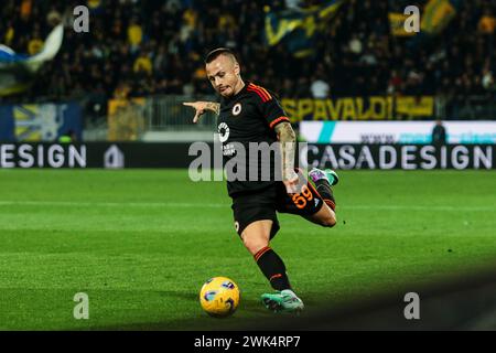 Frosinone, Italien. Februar 2024. Angelino von AS Roma während Frosinone Calcio vs AS Roma, italienischer Fußball Serie A Spiel in Frosinone, Italien, 18. Februar 2024 Credit: Independent Photo Agency/Alamy Live News Stockfoto