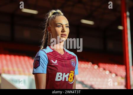 London, England. 18. Februar 2024. Alisha Lehmann von Aston Villa verlässt das Spielfeld, nachdem er während des Women's Super League-Spiels zwischen Tottenham Hotspur und Aston Villa an der Brisbane Road abgestopft wurde. Quelle: Alexander Canillas/Alamy Live News Stockfoto