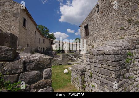 Eintritt zum Theater, archäologische Stätte von Altilia, Sepino, Molise, Italien. Stockfoto