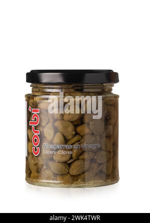 Marinierte Kapern Corbi Alcaparras in einem Glas auf einem weißen Stockfoto