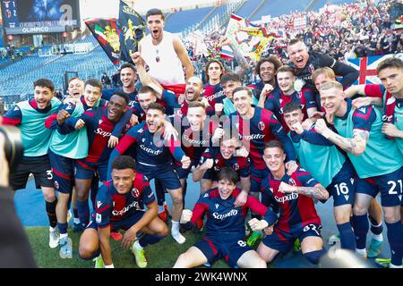 Bologna-Spieler feiern am 18. Februar 2024 in Rom, Italien, das Fußballspiel der Serie A SS Lazio - Bologna FC Stadio Olimpico. Stockfoto