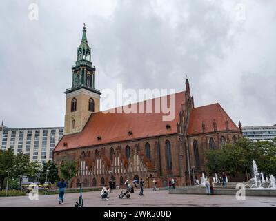 St. Marienkirche Redbacksteingotische Kirche für Evangelische, Karl-Liebknecht-Straße, Berlin, Deutschland. Stockfoto