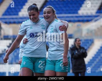 Birmingham, Großbritannien. Februar 2024. Birmingham, England, 18. Februar 2024: Die Spieler von Southampton lächeln zu voller Zeit beim Fußballspiel der FA Womens Championship zwischen Birmingham City und Southampton in St Andrews in Birmingham, England (Natalie Mincher/SPP) Credit: SPP Sport Press Photo. /Alamy Live News Stockfoto