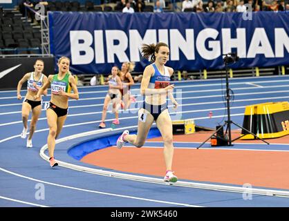 Birmingham, Großbritannien. Februar 2024. MUIR Laura gewinnt die Frauen 3000 m bei den Microplus UK Athletics Indoor Championships in der Utilita Arena in Birmingham. Quelle: LFP/Alamy Live News Stockfoto