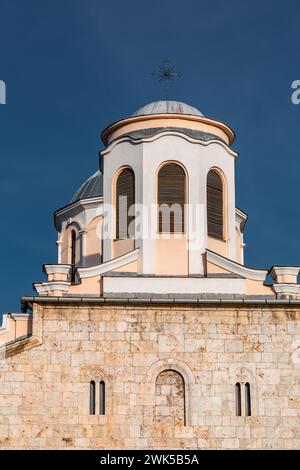 Die Kathedrale St. Georg in Prizren ist die Kathedrale der serbisch-orthodoxen Eparchie von Rashka und Prizren in der Stadt Prizren, Ko Stockfoto