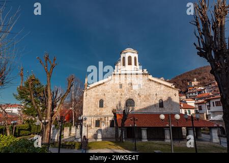 Prizren, Kosovo - 6. Februar 2024: Die Kathedrale des Heiligen Georg in Prizren ist die Kathedrale der serbisch-orthodoxen Eparchie von Rashka und Prizren, loca Stockfoto