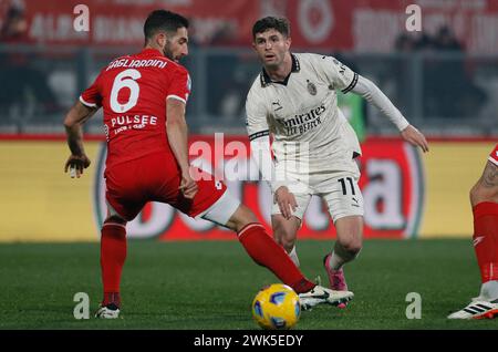 Monza Brianza, Italien. Februar 2024. Foto Alberto Mariani/LaPresse 18. Februar 2024 - Monza Brianza, Italia - Sport, calcio - Monza vs Mailand - Campionato italiano di calcio Serie A Tim 2023/2024 - Stadio U-Pouwer. Nella Foto: Christian Pulisic 18. Februar 2024 Monza Brianza Italien - Sport, Fußball - Monza vs Hella Verona - italienische Serie A timFootball Championship 2023/2024 - Stadio U-PouwerStadium. Im Bild: LaPresse/Alamy Live News Stockfoto