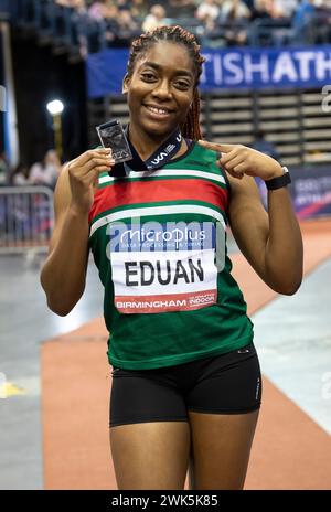 Birmingham, Großbritannien. Februar 2024. Success Eduan of Sale Harriers Manchester gewinnt am 17./18. Februar 2024 die Silbermedaille in den 200 m langen Damen bei den Microplus UK Athletics Indoor Championships in der Utilita Arena in Birmingham. Foto von Gary Mitchell Credit: Gary Mitchell, GMP Media/Alamy Live News Stockfoto