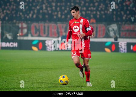 Monza, Italien. Februar 2024. Matteo Pessina (AC Monza) während des Spiels AC Monza vs AC Milan, italienische Fußball Serie A in Monza, Italien, 18. Februar 2024 Credit: Independent Photo Agency/Alamy Live News Stockfoto