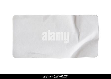 Abgerundeter rechteckiger Papieraufkleber auf weißem Hintergrund mit Beschneidungspfad Stockfoto
