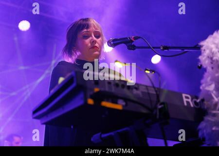 Birmingham, Großbritannien. Februar 2024. Rachel Goswell von Slowdive tritt live auf der Bühne am O2 Institute auf. Quelle: Katy Blackwood/Alamy Live News Stockfoto